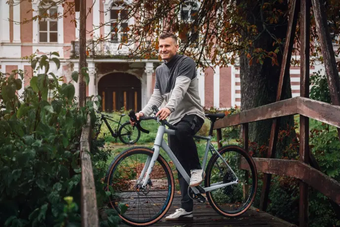 ECONO Grifon gravel bike