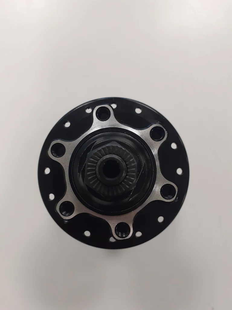Zadnje pesto MS 32H, 135x9mm, 6 bolt disk