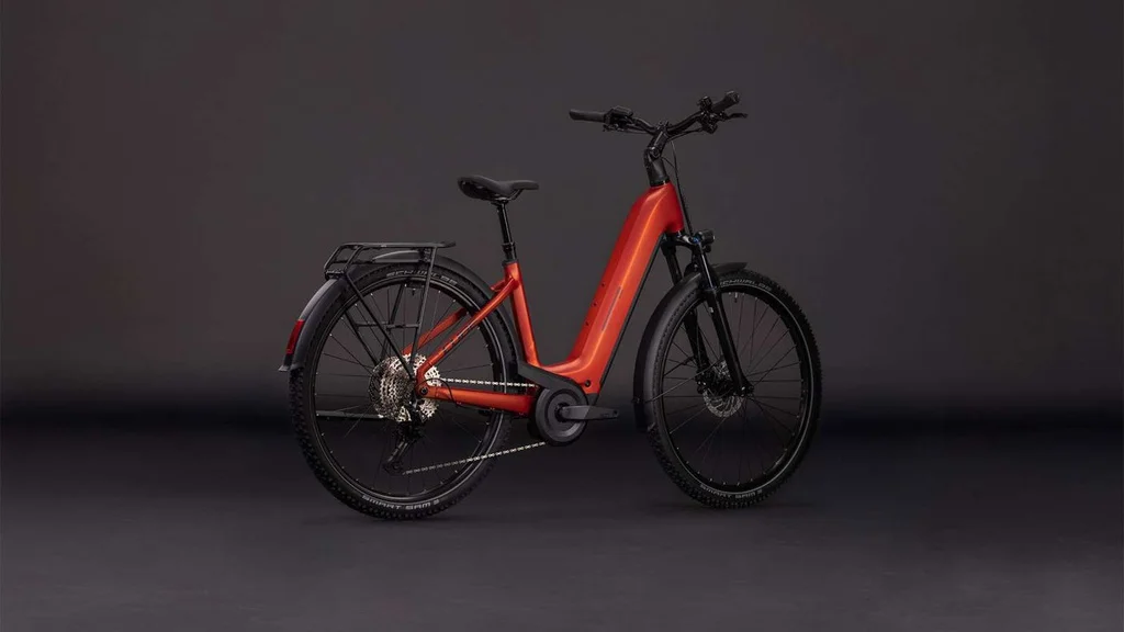 Električno kolo CUBE Nuride Hybrid Pro 800 chilli´n´black Easy Entry 2026