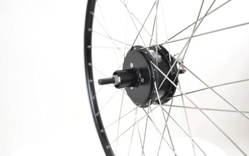 Zadnji motor z obročem disk/vbrake 28" KASETA 
TSD100R 36V 250W