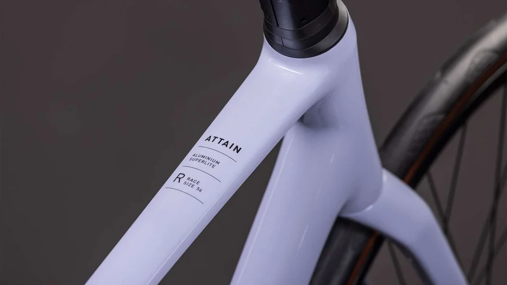 Cestno kolo CUBE Attain Race foggrey´n´shift 2026