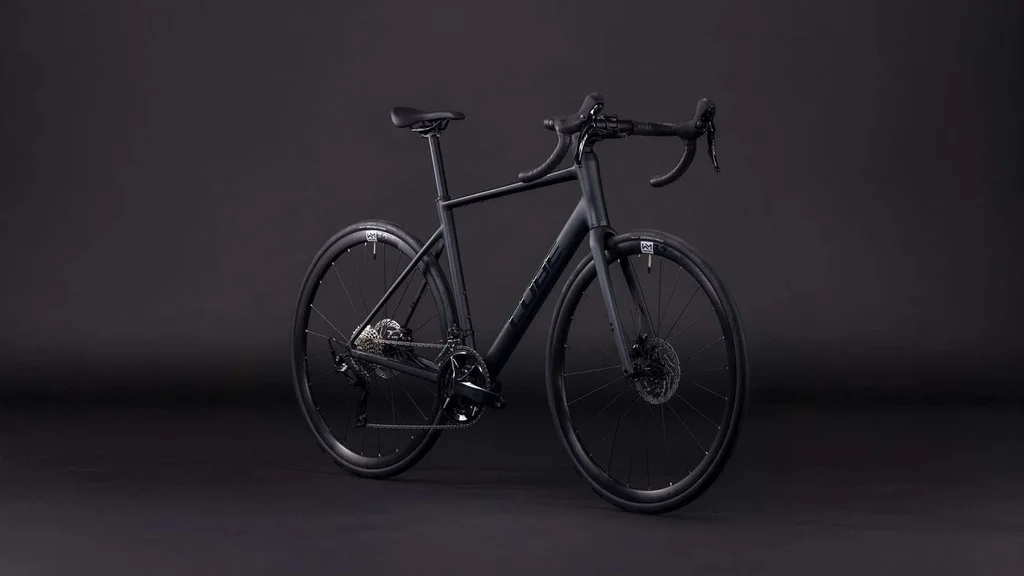 Cestno kolo Cube Attain C:62 SLX sleekgrey'n'prism 2026