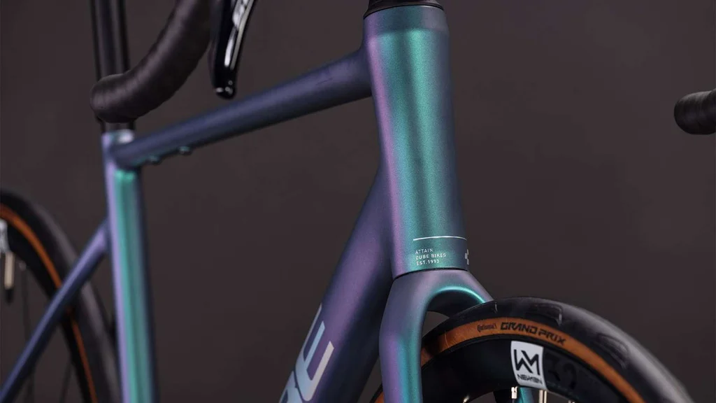 Cestno kolo Cube Attain C:62 SLX sleekgrey'n'prism 2026
