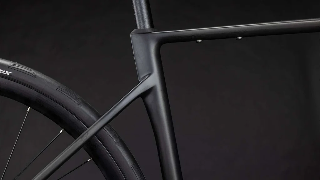 Cestno kolo Cube Attain C:62 SLX sleekgrey'n'prism 2026