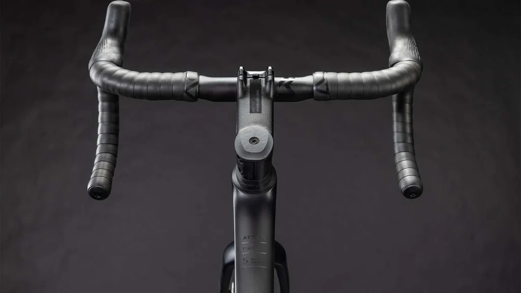 Cestno kolo Cube Attain C:62 SLX sleekgrey'n'prism 2026