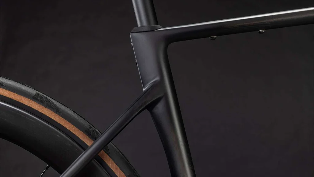 Cestno kolo Cube Attain C:62 SLX sleekgrey'n'prism 2026