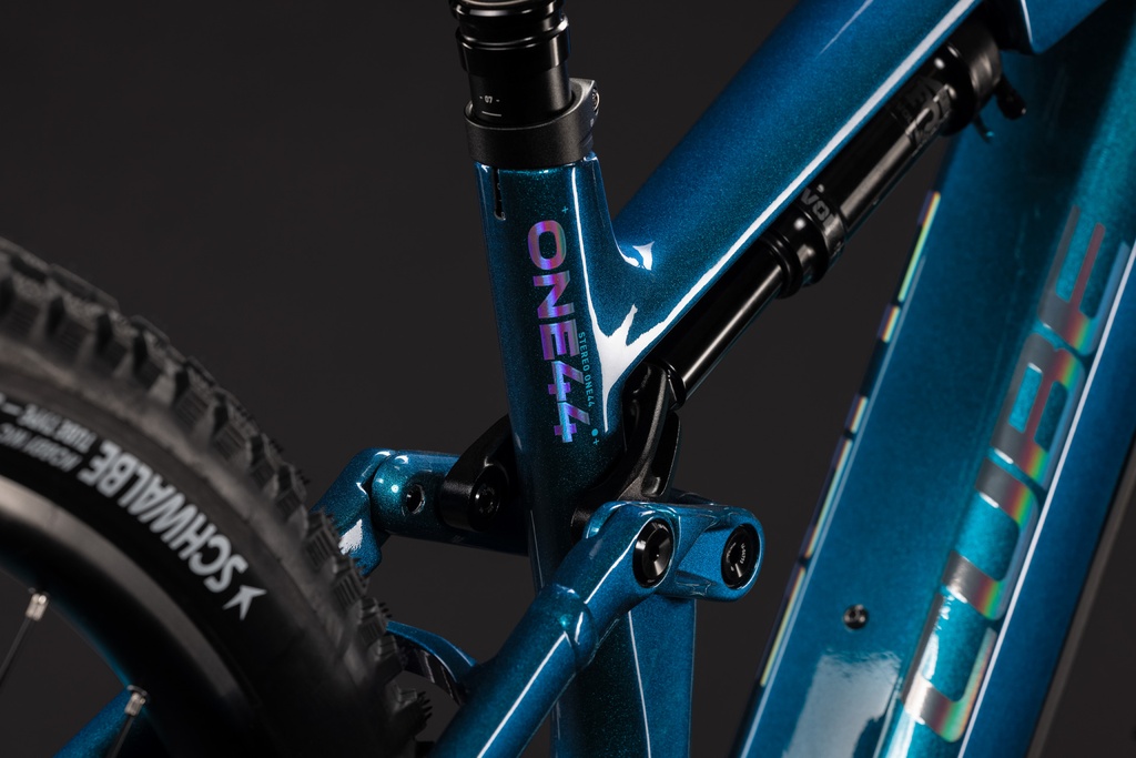 Električno kolo CUBE Stereo Hybrid ONE44 HPC Race 800 nebula´n´prizm 2027