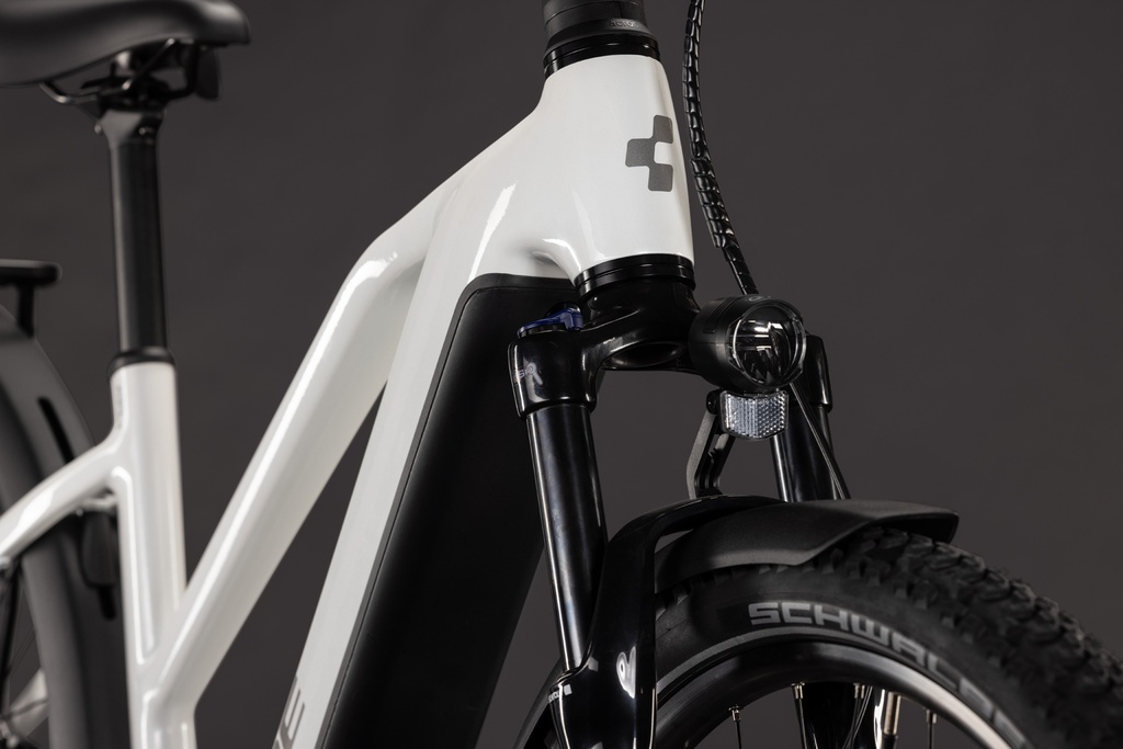Električno kolo CUBE Nuride Hybrid Performance 720 metallicwhite´n´grey Trapeze 2027