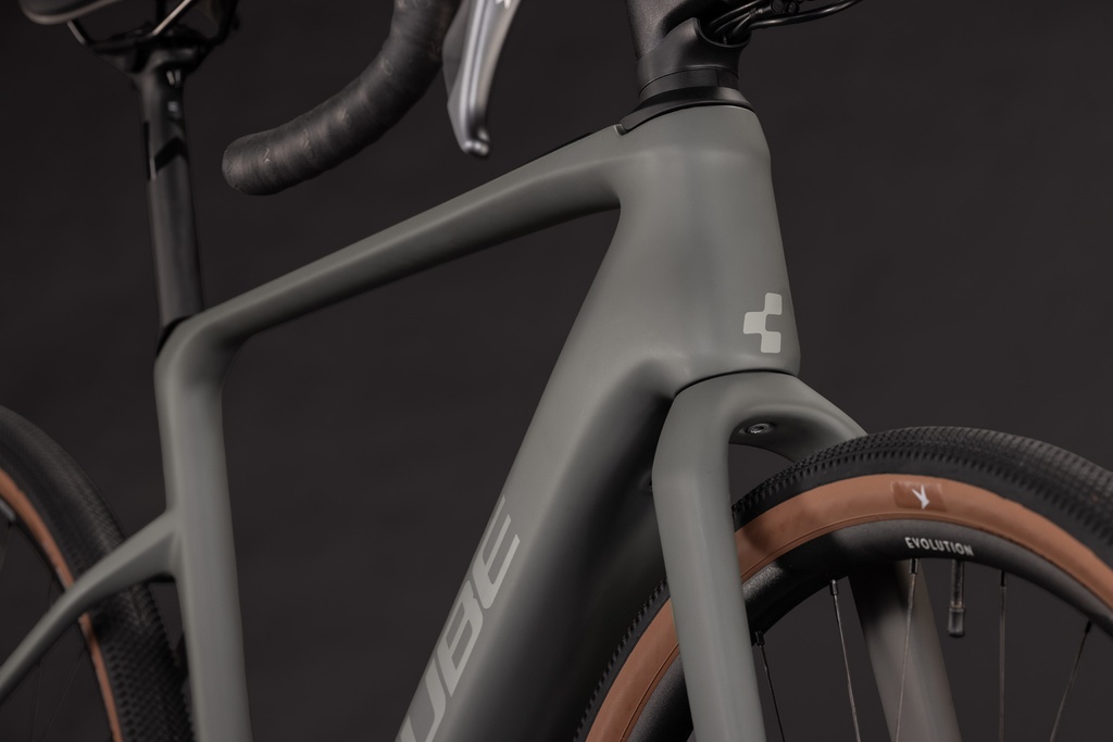 Električno kolo Cube Nuroad Hybrid C:62 Race 400X oldgrey´n´grey 2027
