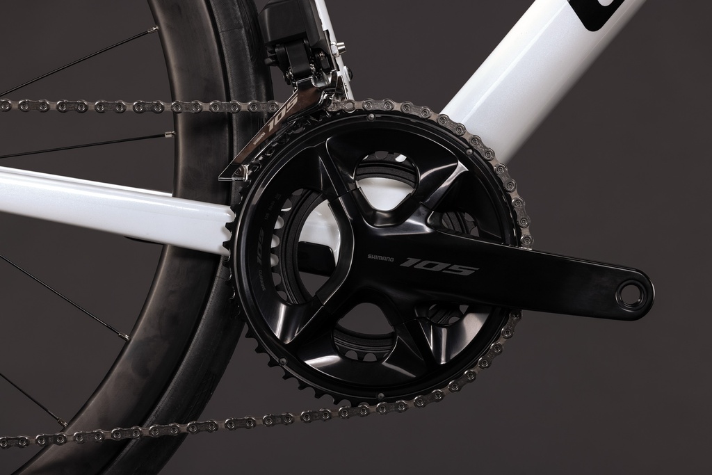 Cestno kolo CUBE Attain SLX metallicwhite´n´black 2027 