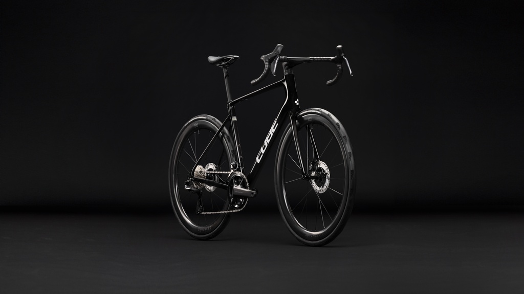 Cestno kolo CUBE Attain C:62 SLT carbon´n´white 2027