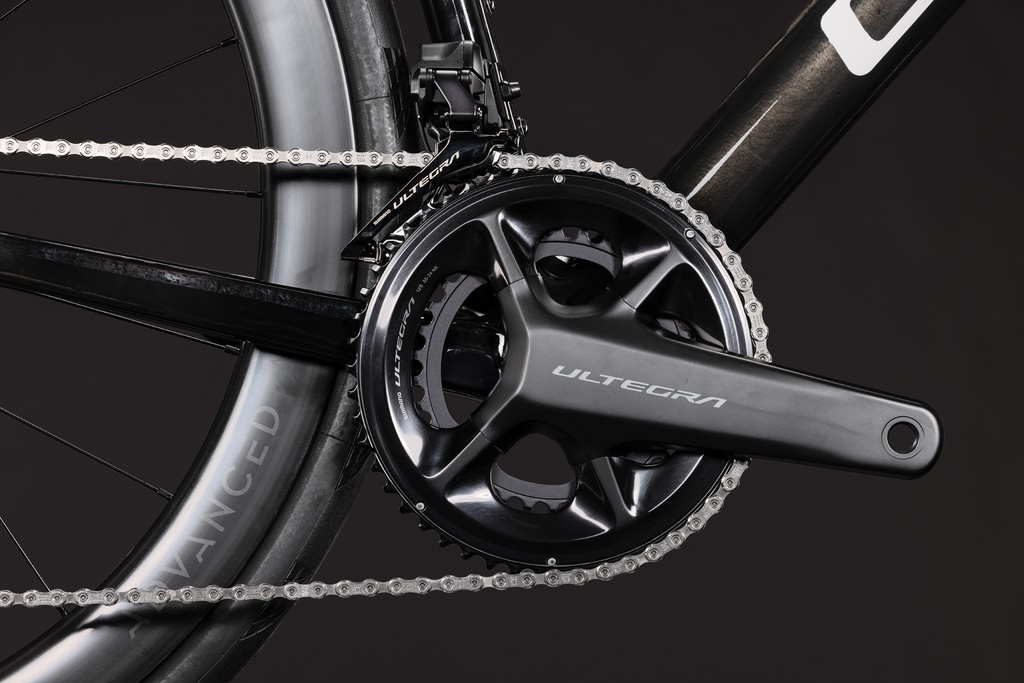 Cestno kolo CUBE Attain C:62 SLT carbon´n´white 2027
