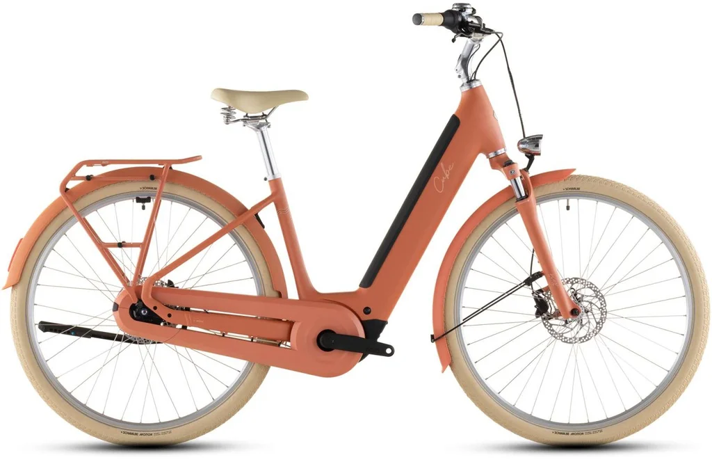 Električno kolo CUBE Aruba Hybrid 600 papaya´n´creme Easy Entry 2026  